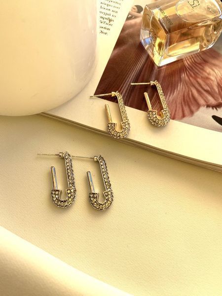 Сережки з кристалами "Шпилька" 11004 фото